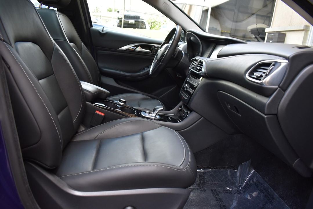 2018 INFINITI QX30