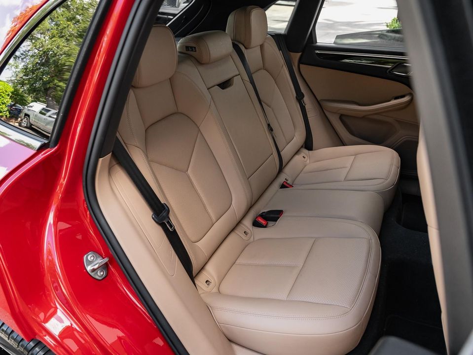 2021 Porsche Macan