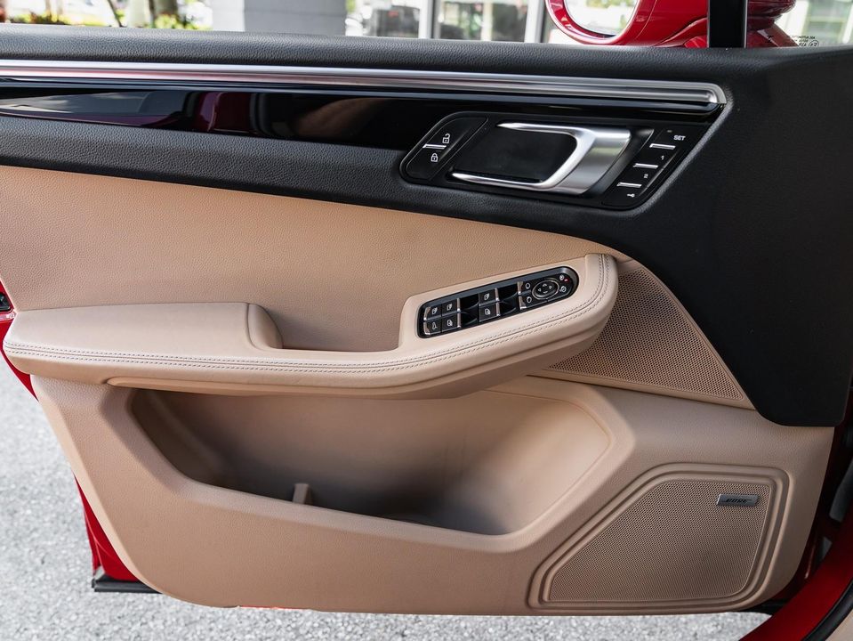 2021 Porsche Macan