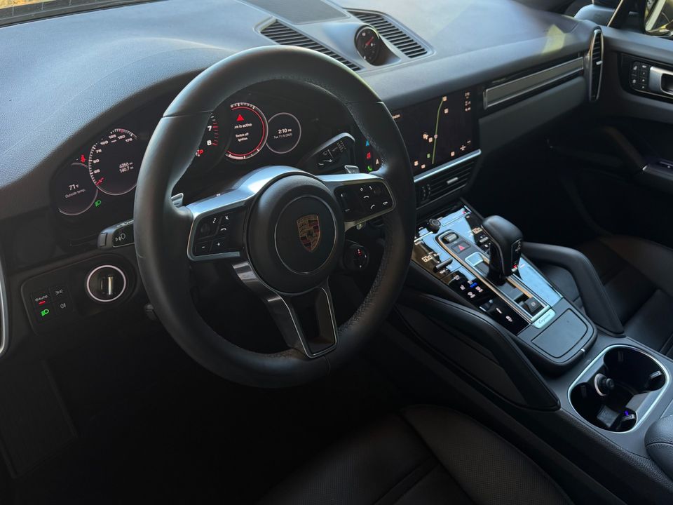 2023 Porsche Cayenne