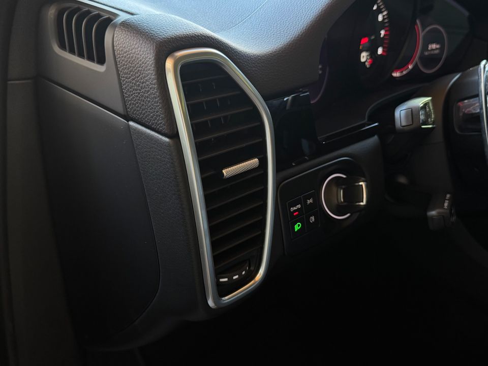 2023 Porsche Cayenne