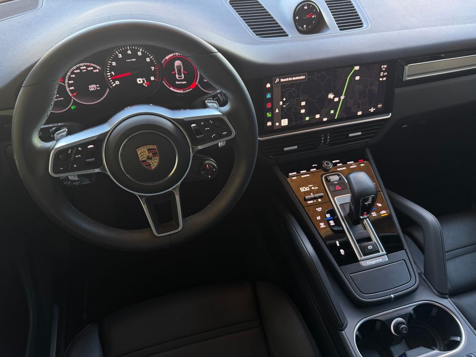 2023 Porsche Cayenne