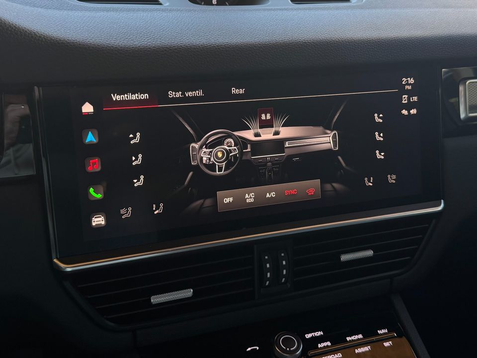 2023 Porsche Cayenne