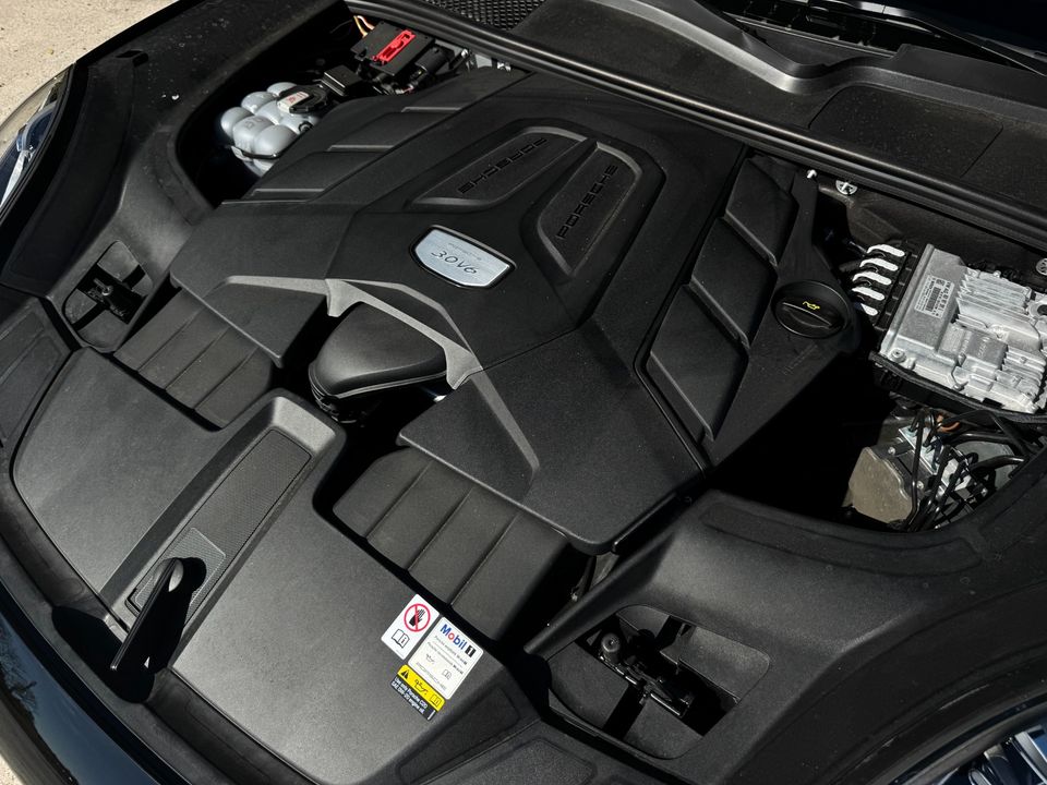 2023 Porsche Cayenne