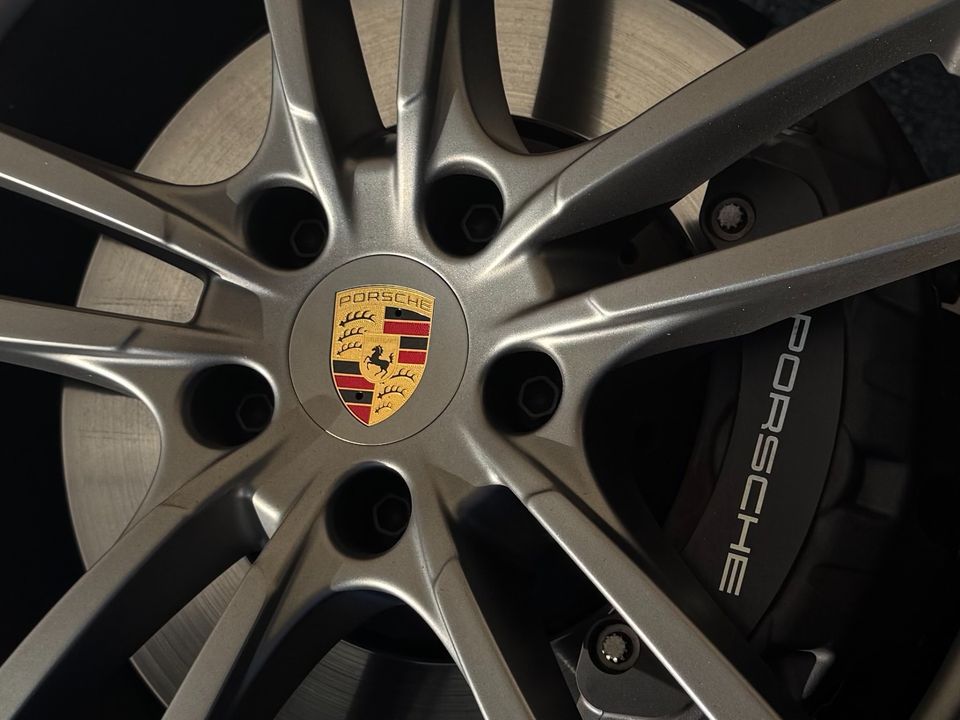 2023 Porsche Cayenne