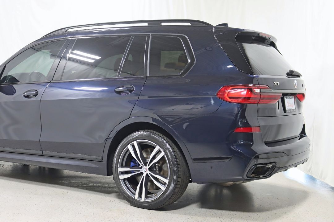 2022 BMW X7