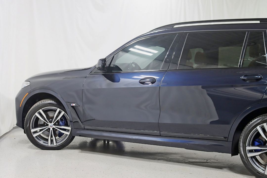 2022 BMW X7