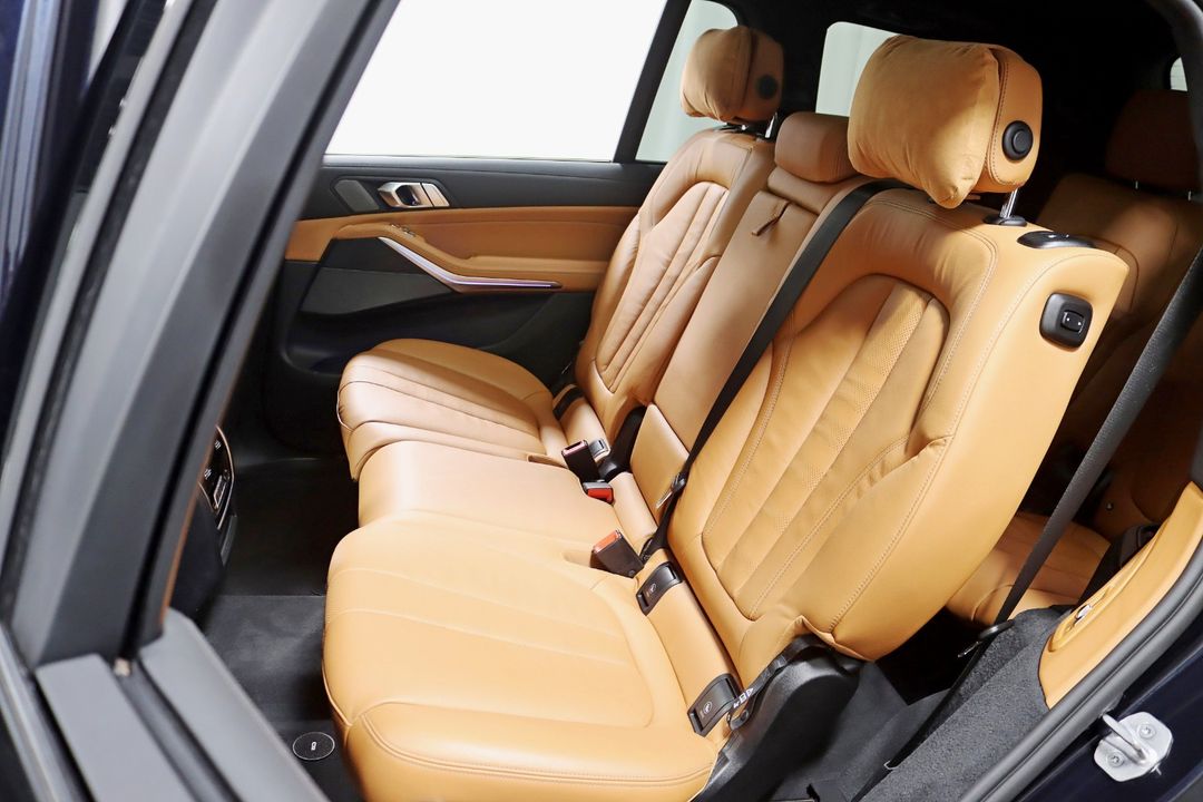2022 BMW X7