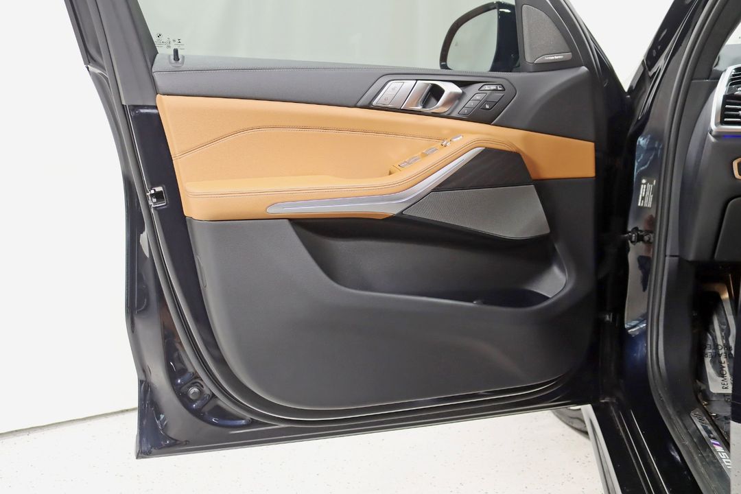 2022 BMW X7