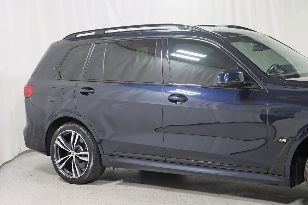 2022 BMW X7