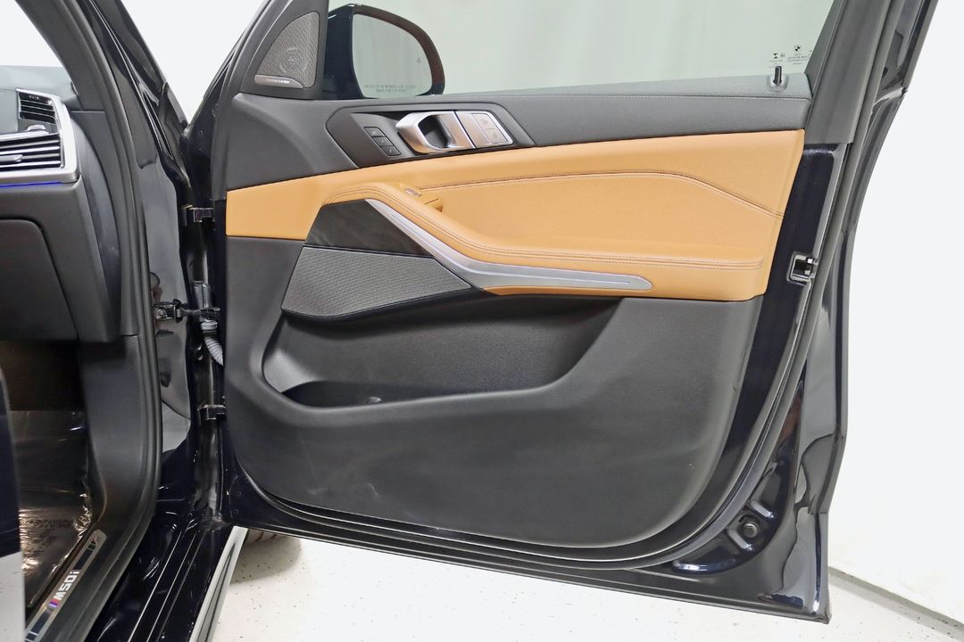 2022 BMW X7