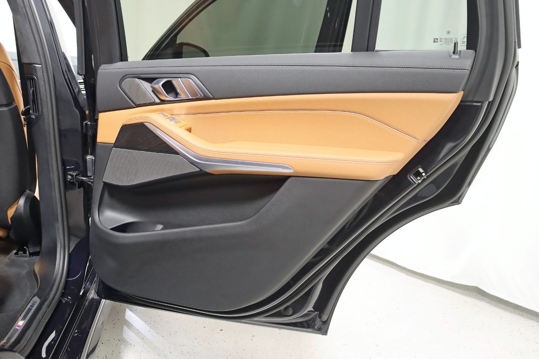 2022 BMW X7