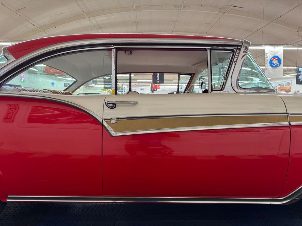 1957 Ford Fairlane