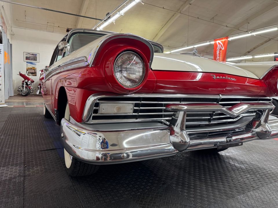 1957 Ford Fairlane
