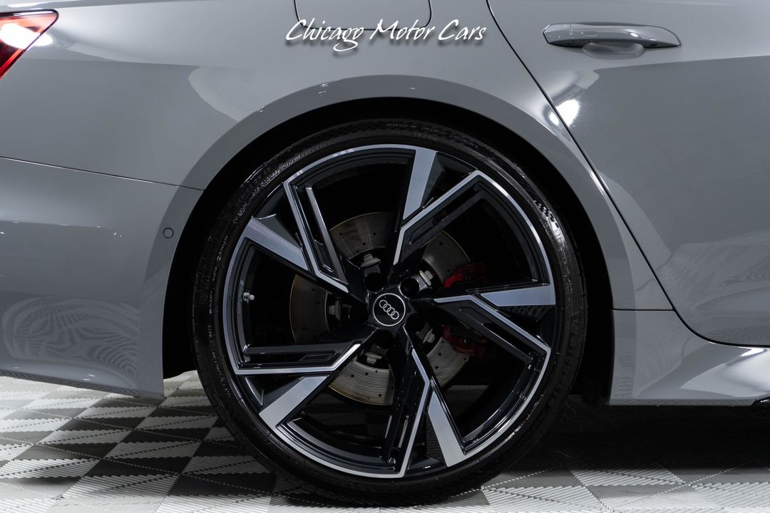 2022 Audi RS 6 Avant