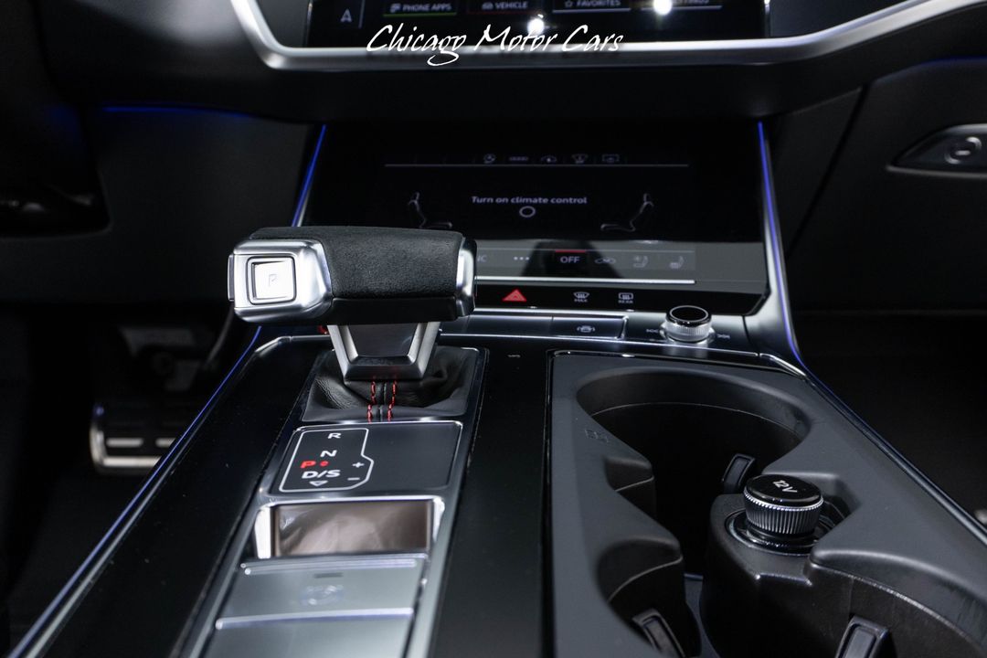 2022 Audi RS 6 Avant