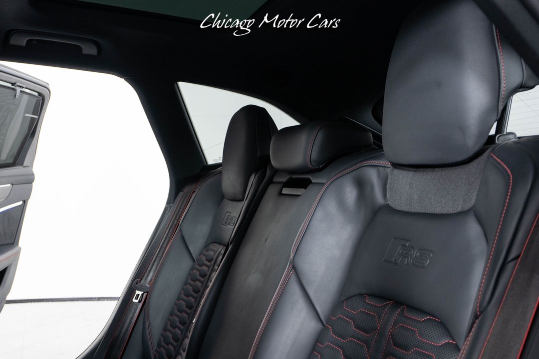 2022 Audi RS 6 Avant