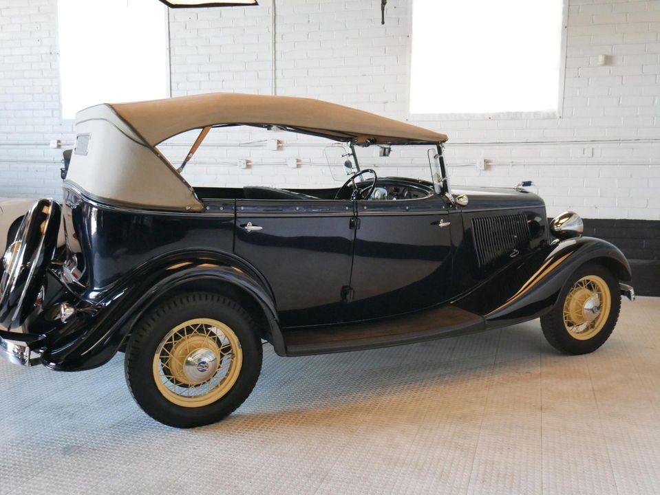 1933 Ford Phaeton