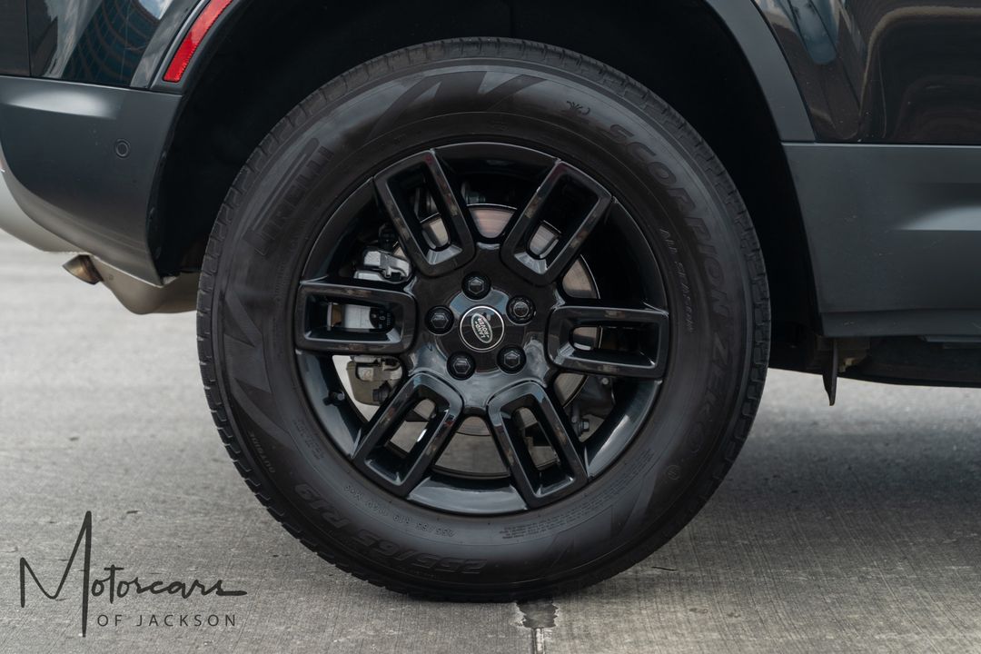 2023 Land Rover Defender