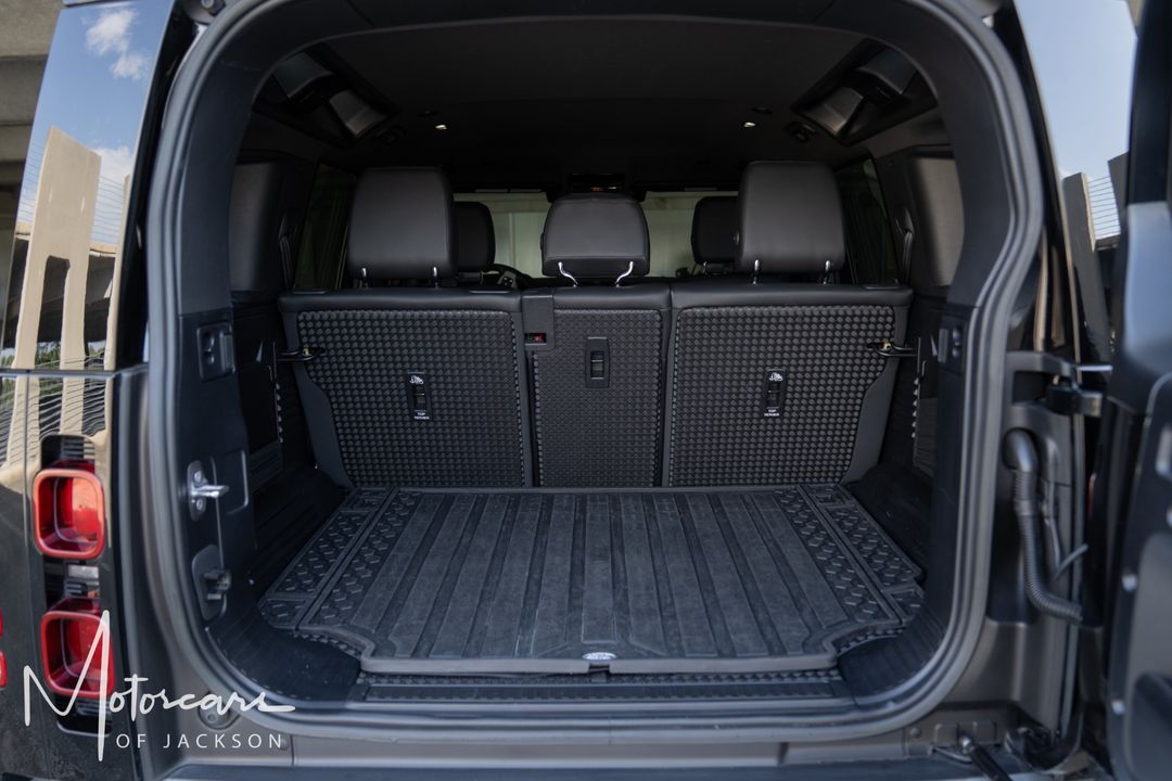 2023 Land Rover Defender