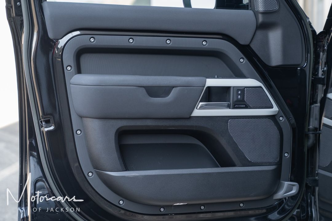 2023 Land Rover Defender