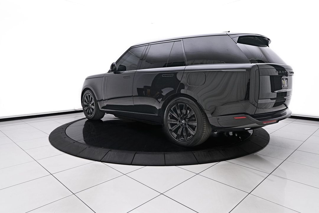 2024 Land Rover Range Rover Plug-In Hybrid