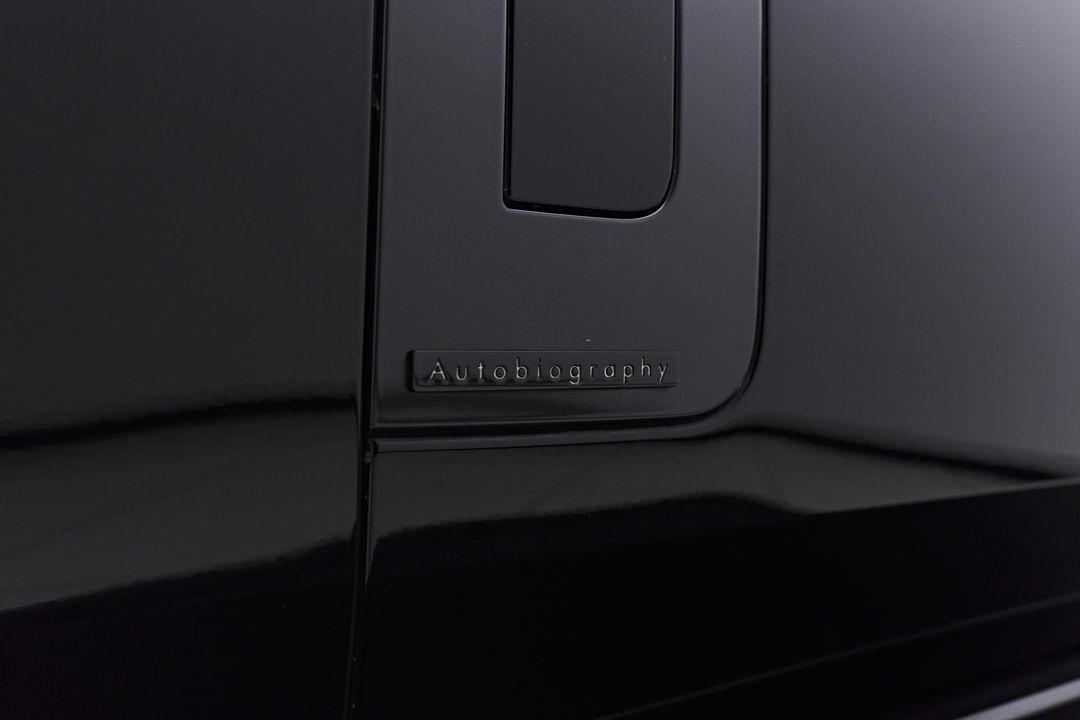 2024 Land Rover Range Rover Plug-In Hybrid