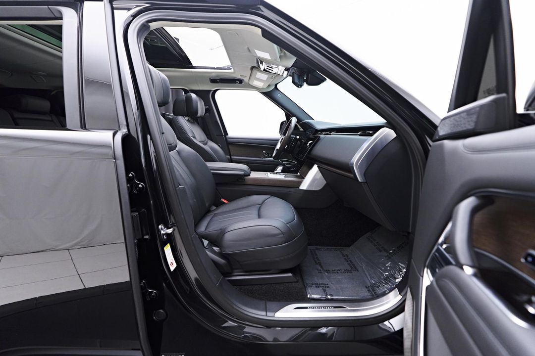 2024 Land Rover Range Rover Plug-In Hybrid