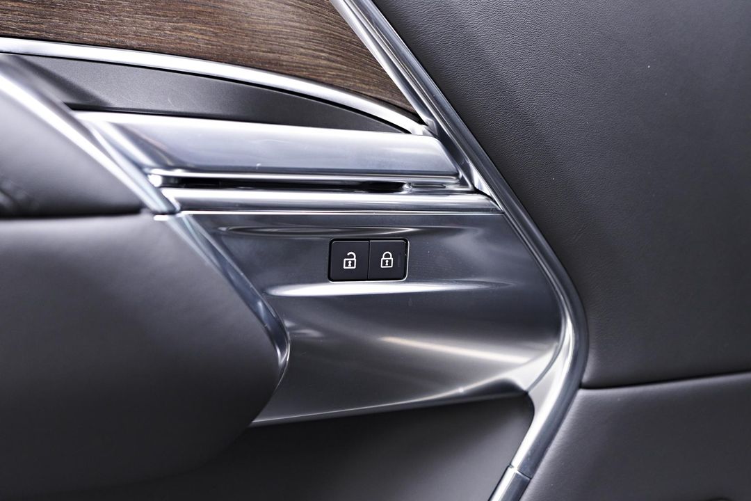 2024 Land Rover Range Rover Plug-In Hybrid