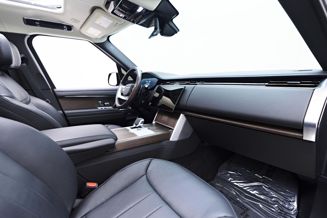 2024 Land Rover Range Rover Plug-In Hybrid