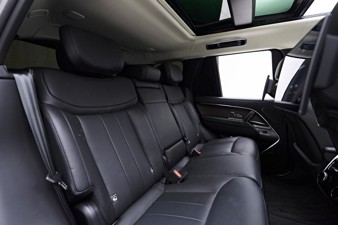 2024 Land Rover Range Rover Plug-In Hybrid