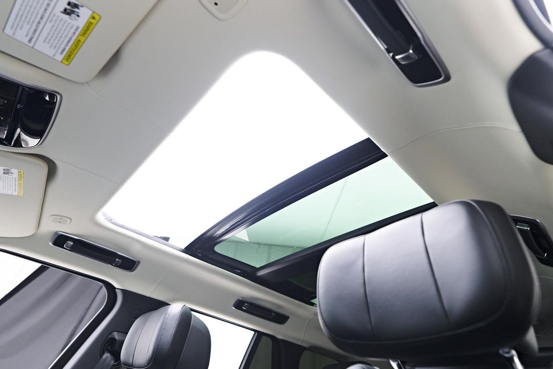 2024 Land Rover Range Rover Plug-In Hybrid