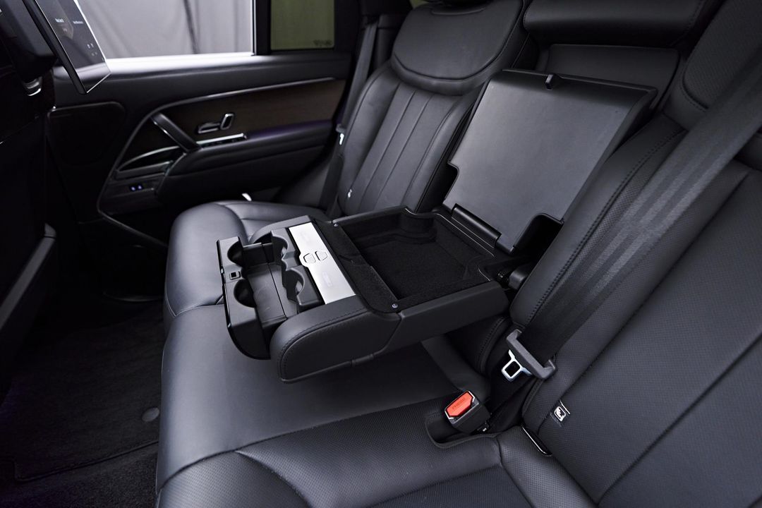 2024 Land Rover Range Rover Plug-In Hybrid