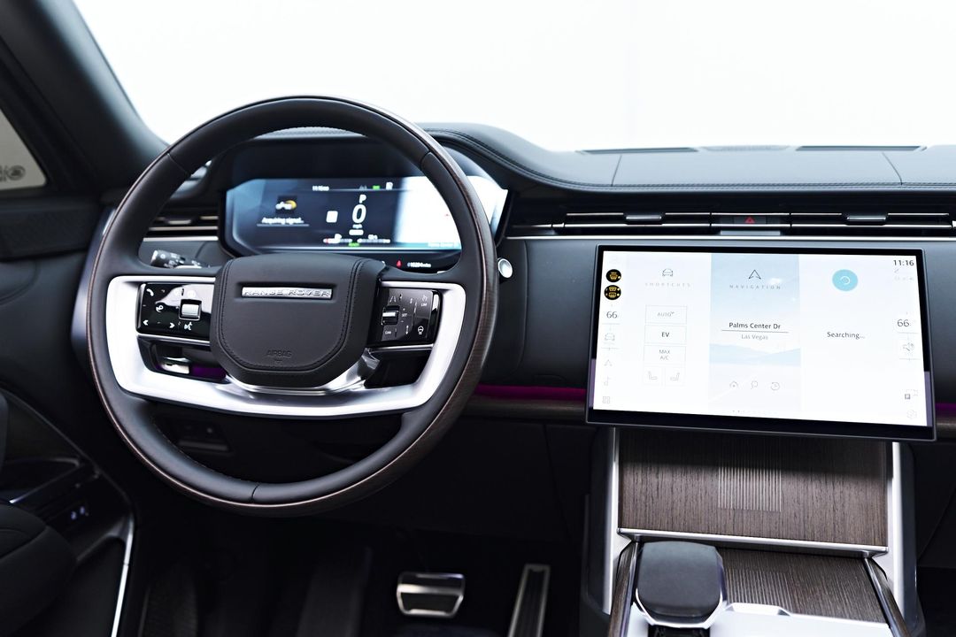2024 Land Rover Range Rover Plug-In Hybrid