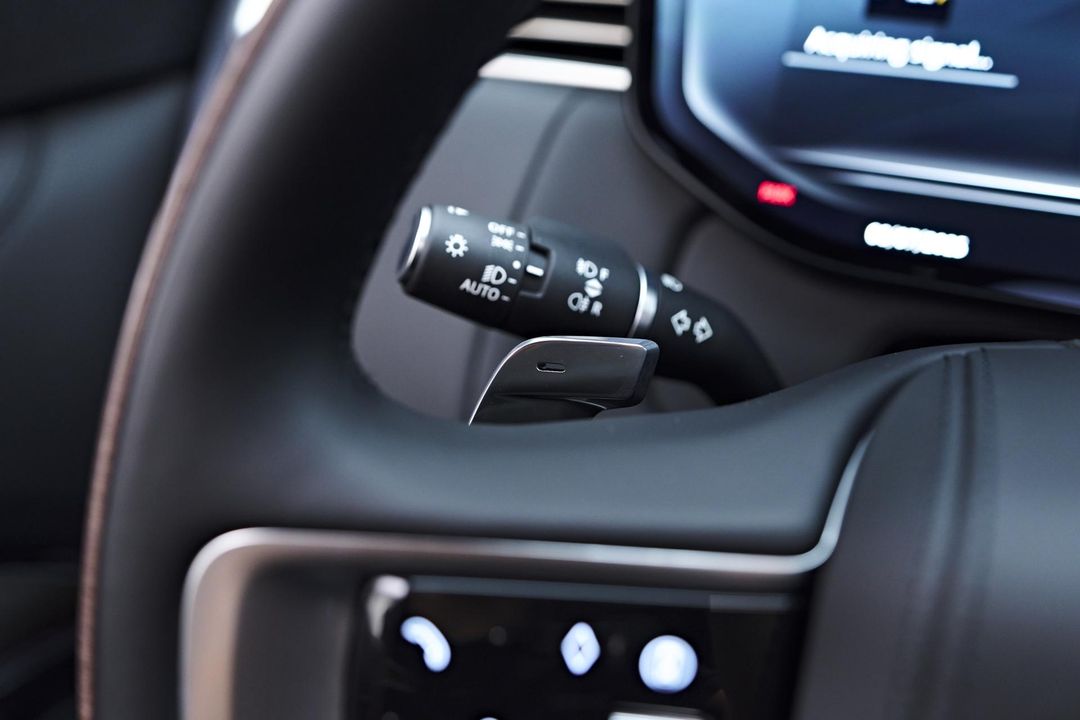 2024 Land Rover Range Rover Plug-In Hybrid