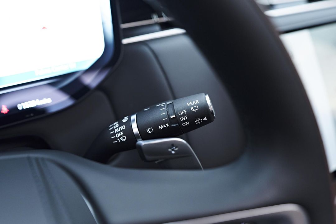 2024 Land Rover Range Rover Plug-In Hybrid