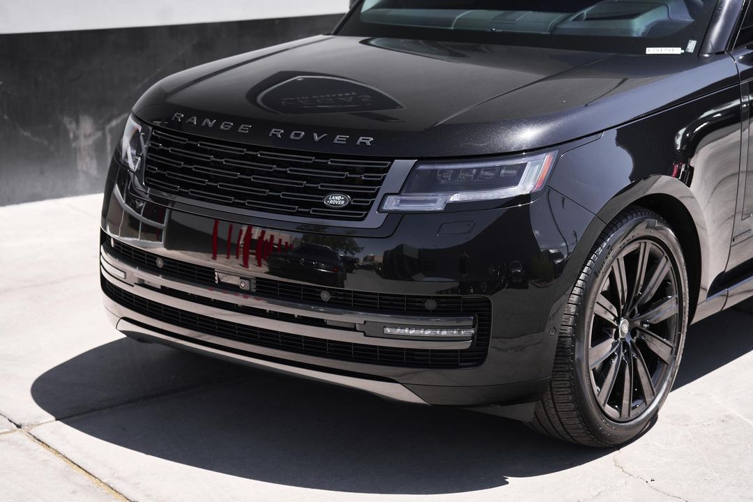 2024 Land Rover Range Rover Plug-In Hybrid