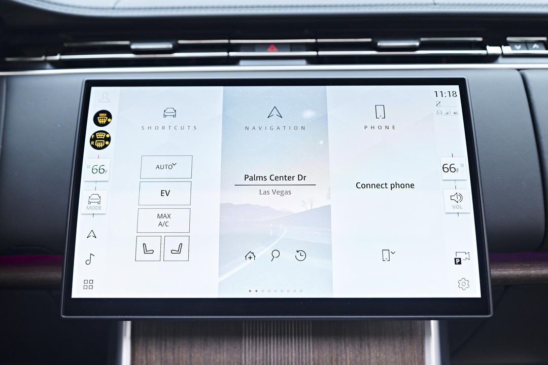 2024 Land Rover Range Rover Plug-In Hybrid
