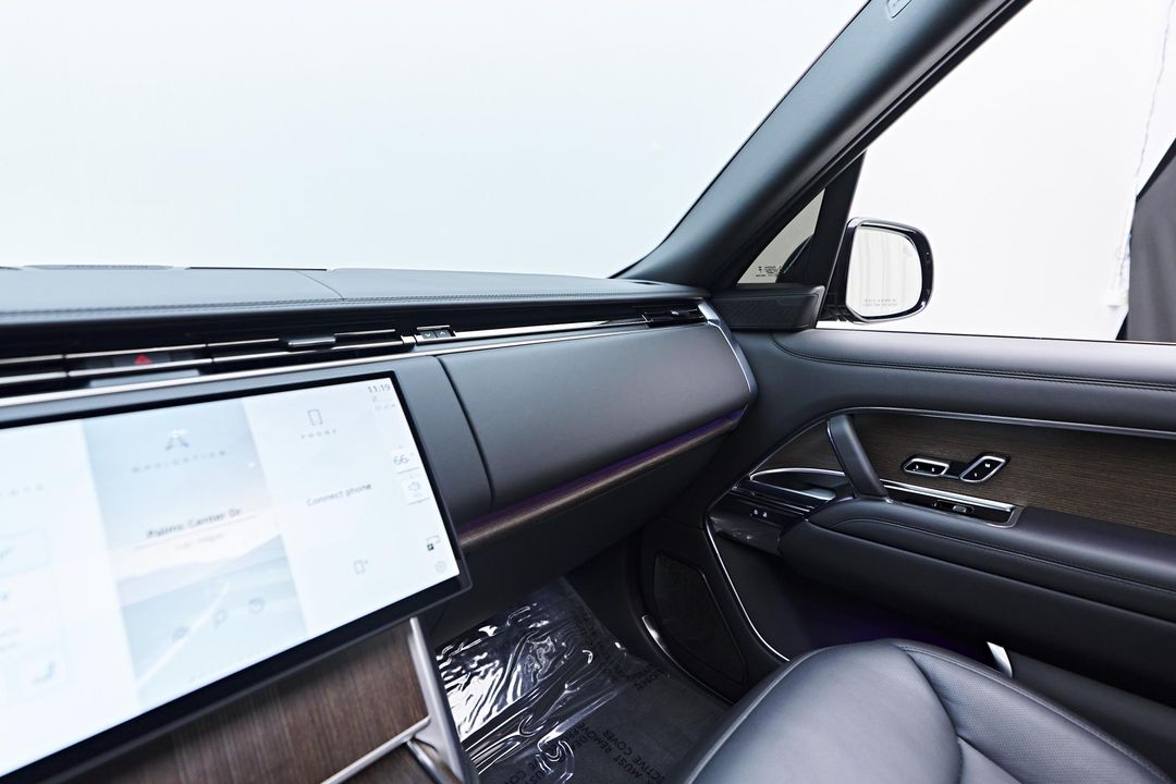 2024 Land Rover Range Rover Plug-In Hybrid