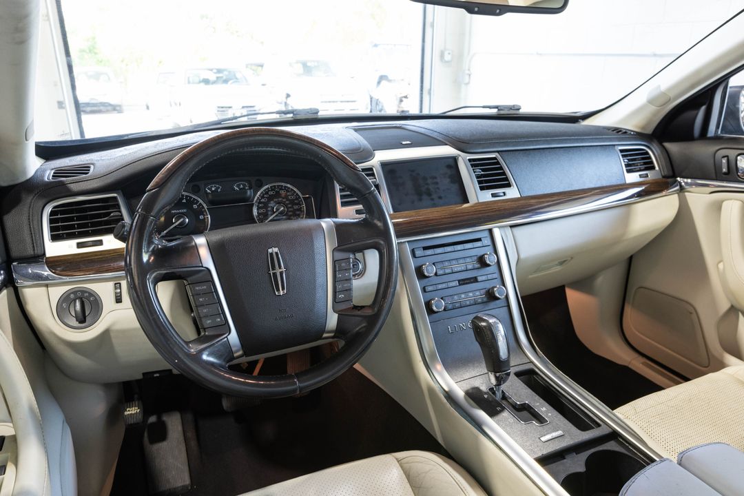 2009 Lincoln MKS