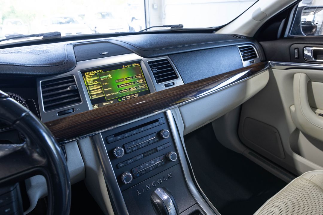 2009 Lincoln MKS