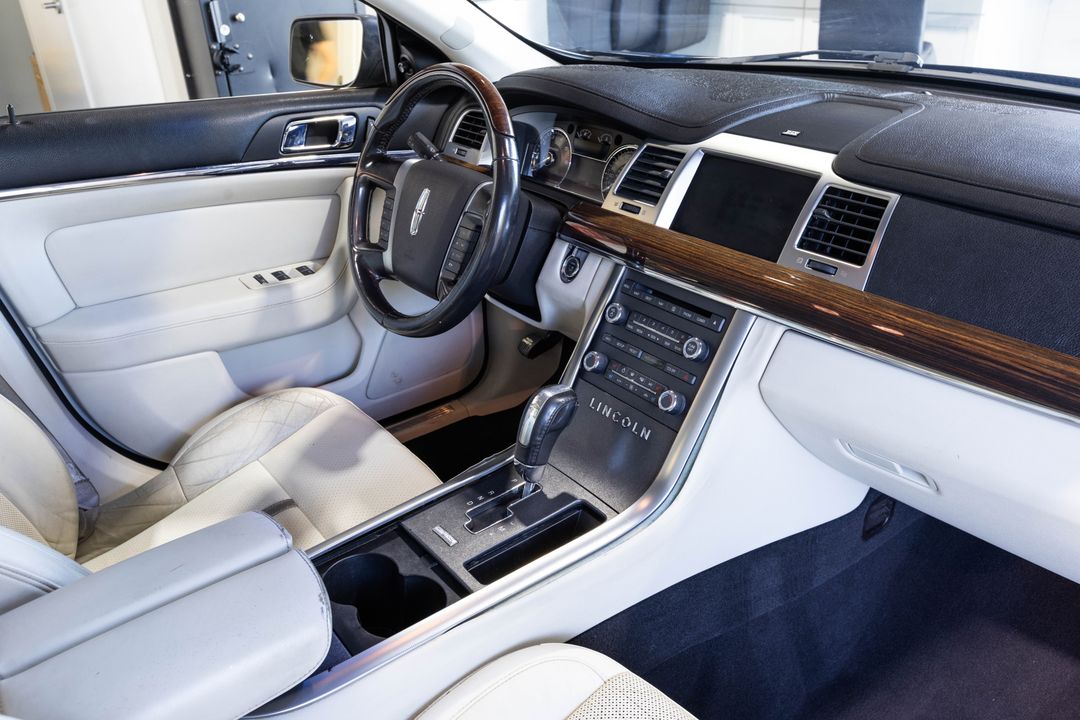 2009 Lincoln MKS