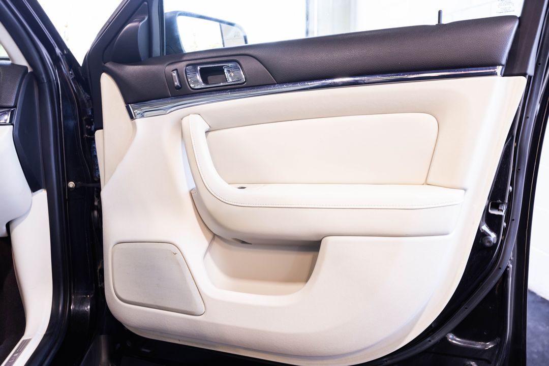 2009 Lincoln MKS