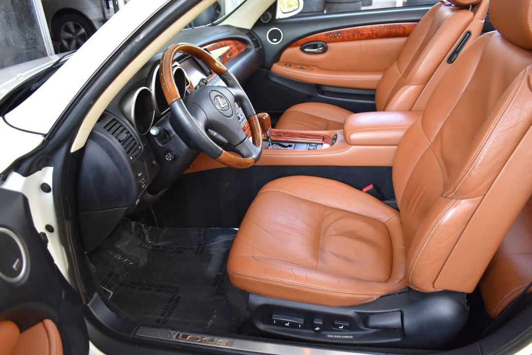 2002 Lexus SC 430 Convertible RWD Mark & Levinson Sound
