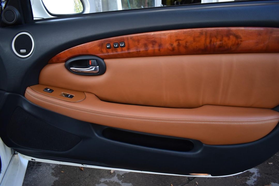 2002 Lexus SC 430 Convertible RWD Mark & Levinson Sound