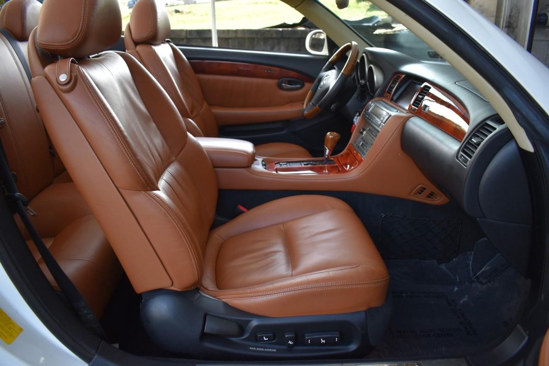 2002 Lexus SC 430 Convertible RWD Mark & Levinson Sound
