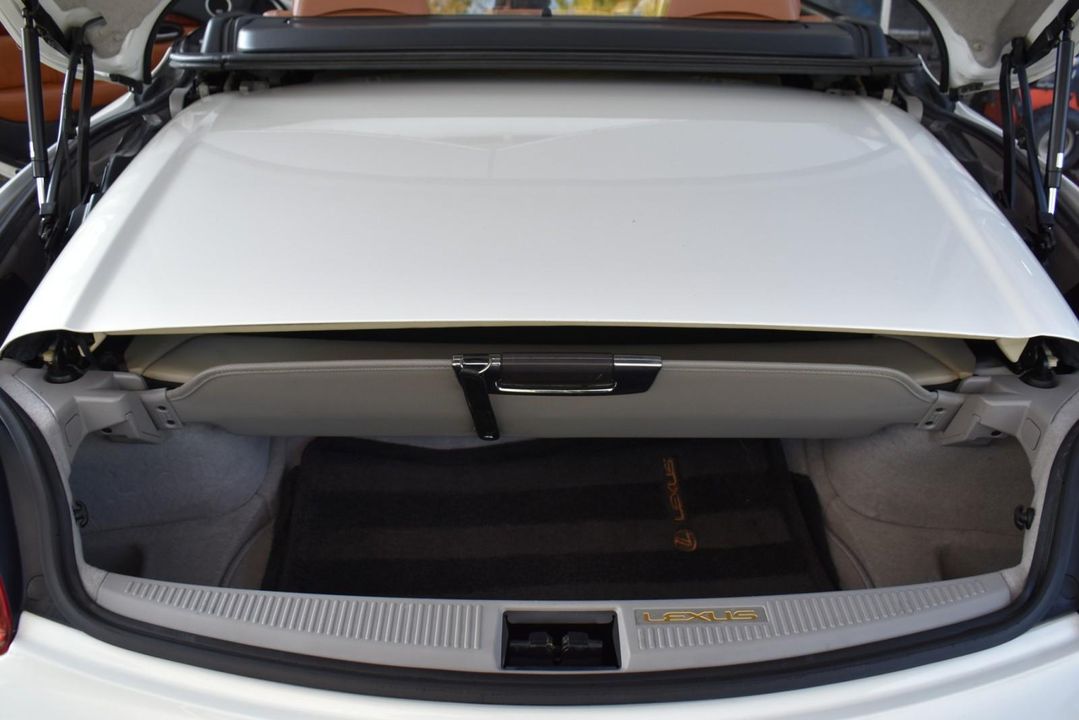 2002 Lexus SC 430 Convertible RWD Mark & Levinson Sound
