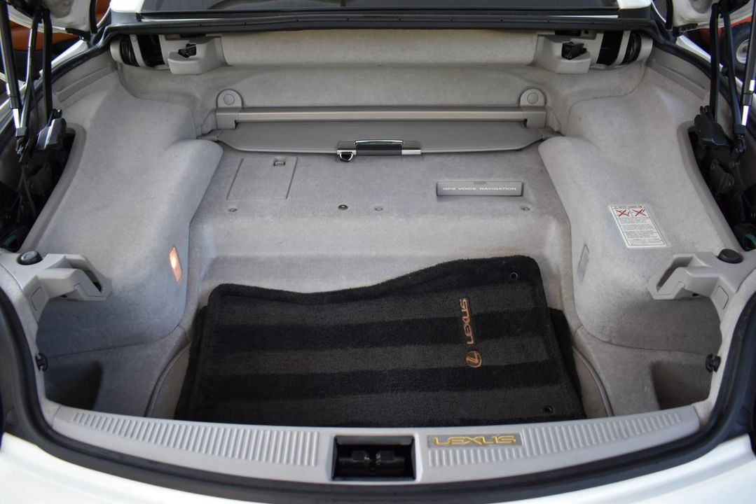 2002 Lexus SC 430 Convertible RWD Mark & Levinson Sound
