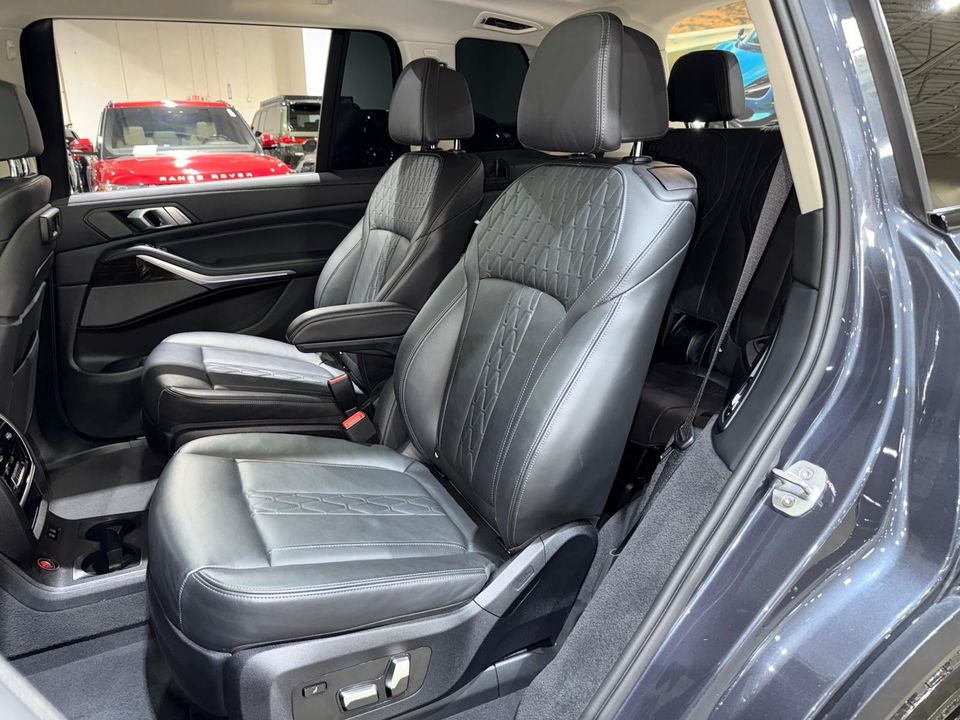 2020 BMW X7