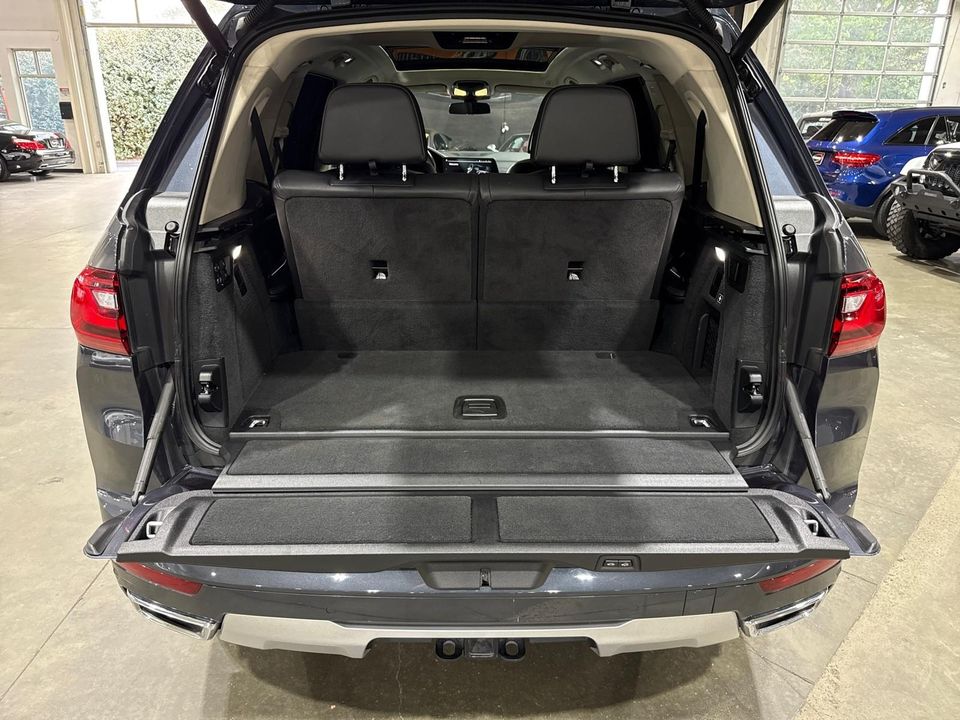 2020 BMW X7